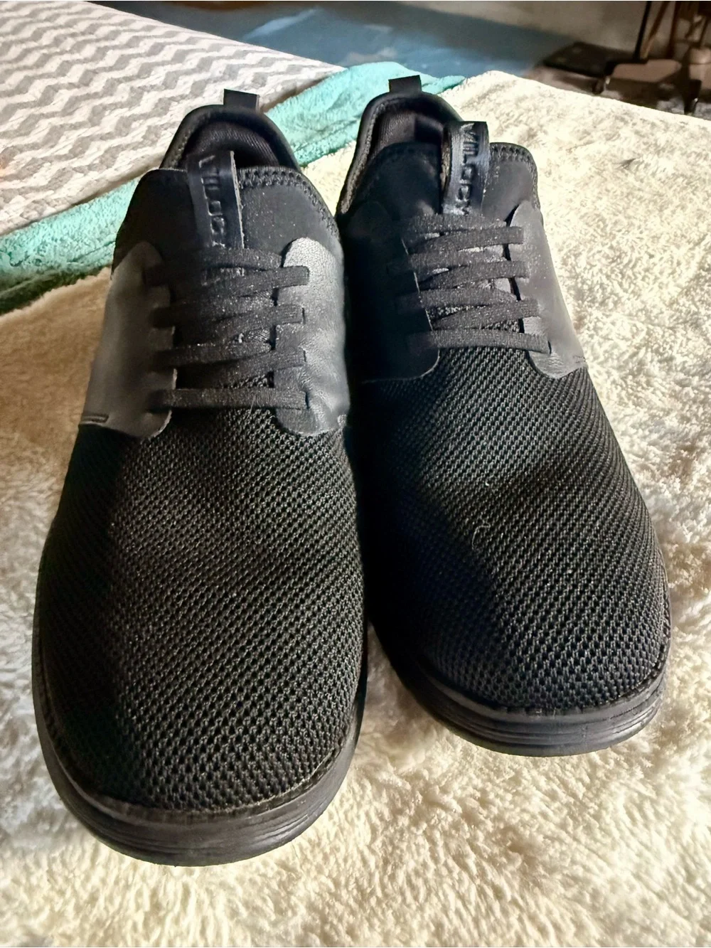 Men's Black Knit Casual Lace-Up Sneakers